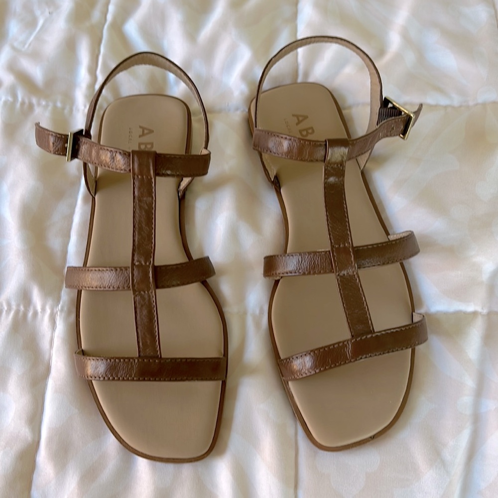 ABLE • NWOT Leather strappy sandals with delicate buckle